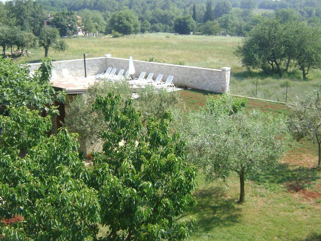 אומאג Apartments & Rooms Villa Adamovic חדר תמונה